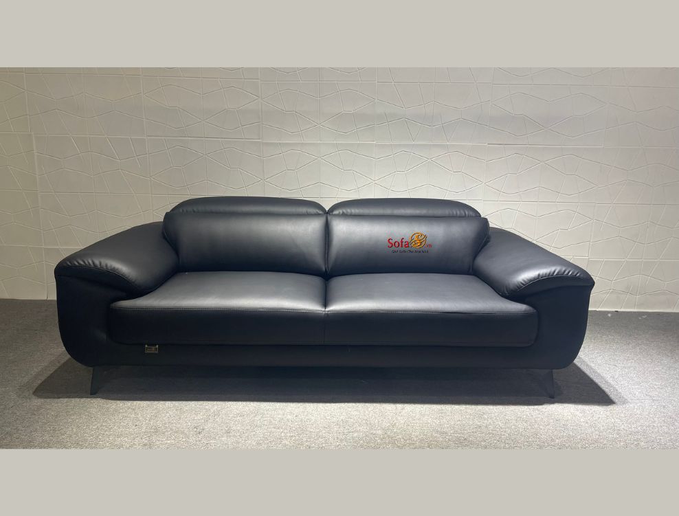 Trang trí ghế sofa da màu đen như thế nào cho nổi bật?
